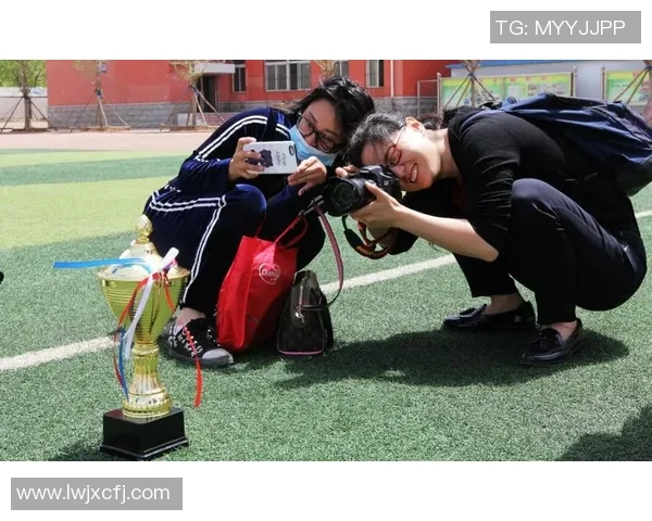 周芳专访：追寻绿茵梦想的足坛旅程与心路历程回顾