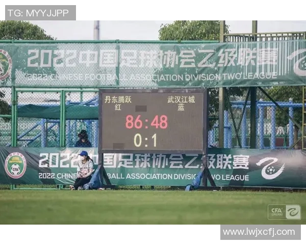 体育实时数据探寻武汉足球队灵活战术背后的秘密与精彩表现